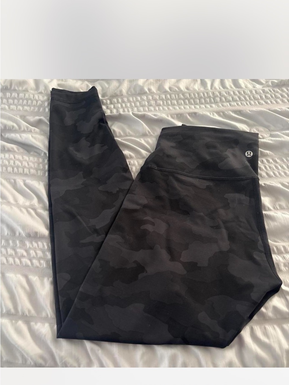 Lululemon womens Black Camo Leggings